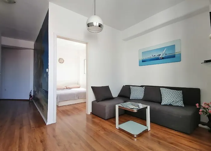 Lana Apartman